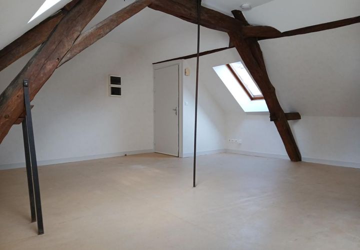 Villa a Avallon, Yonne, Avallon - € 483/mes | Ref: 06531000010000200006 - foto 1
