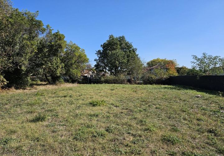 Helårsgrund i Saint-Savin, Gironde, Saint-Savin - € 29.000 | Ref: FD-GI-ST_SAVIN-630-3103 - foto 1