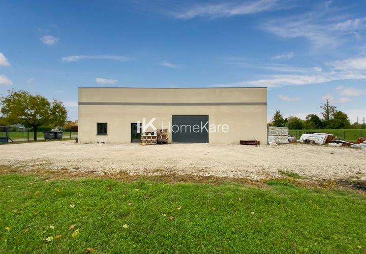 Erhvervsejendom i Moissac, Tarn-et-Garonne, Moissac - € 180.000 | Ref: VP102-HOMEKARE-HK - foto 1