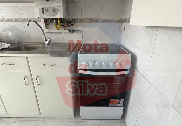 Apartament a Almada, Setubal, Almada - € 950/mes | Ref: 1900710 - foto 1