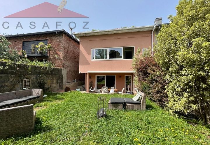 Villa a Porto, Porto, Porto - € 4.500/mes | Ref: 09736 - foto 1