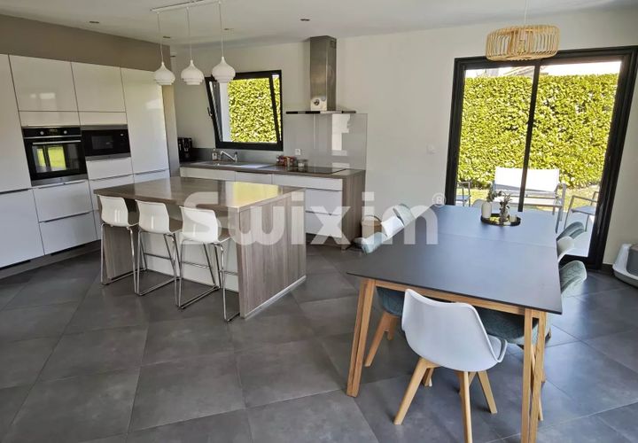 Villa i Dole, Jura, Dole - € 369 000 | Ref: 19326FB - foto 1