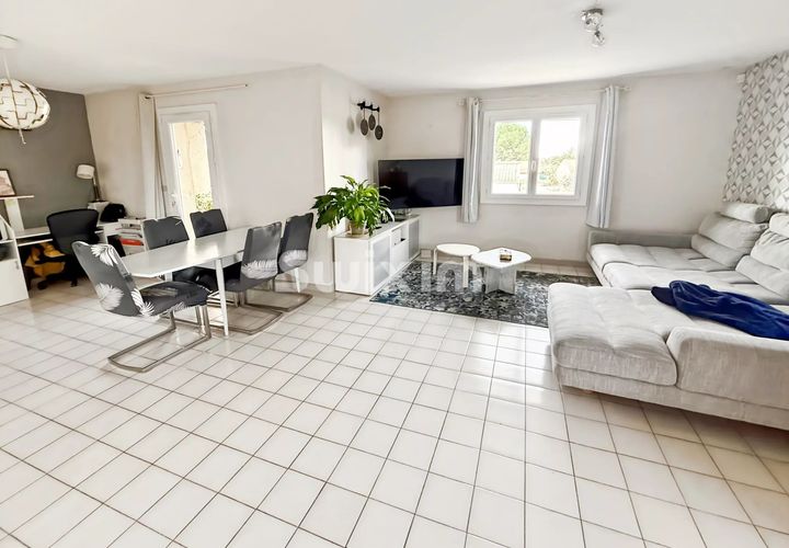 Villa i Pierrelatte, Drome, Pierrelatte - € 277 000 | Ref: 2452MF - foto 1