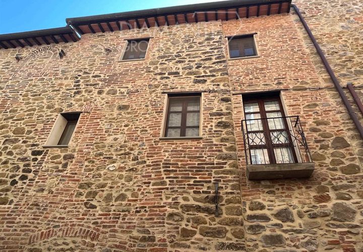 Villa a Paciano, Perugia, Paciano - € 165.000 | Ref: PA8798 - foto 1