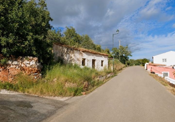 Terra a Alte, Faro, Alte - € 75.000 | Ref: 00/T/00687 - foto 1