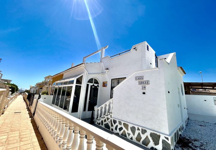 Byhus i Punta Prima, Alicante, Punta Prima - € 209.999 | Ref: 776033 - foto 1