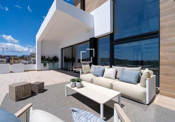 Villa i Finestrat, Alicante, Finestrat - € 1.350.000 | Ref: ALT68648 - foto 1