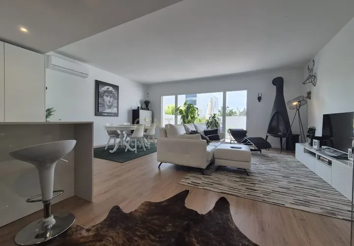 Villa i Seixal, Setubal, Seixal - € 800.000 | Ref: C0222-06479 - foto 1
