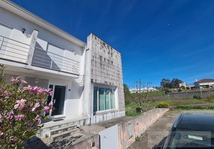 Rækkehus i Arcos de Valdevez, Viana do Castelo, Arcos de Valdevez - € 350.000 | Ref: 7203 - foto 1
