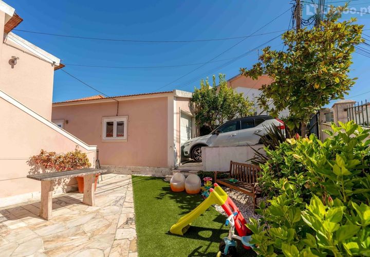 Villa i Sintra, Lisbon, Sintra - € 620.000 | Ref: L09202528 - foto 1