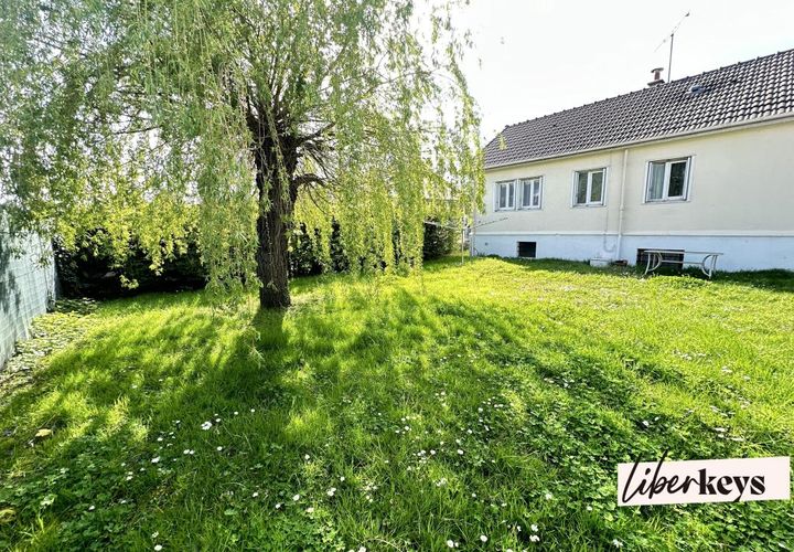 Bungalow i Chelles, Seine-et-Marne, Chelles - € 279.000 | Ref: DOM29295 - foto 1