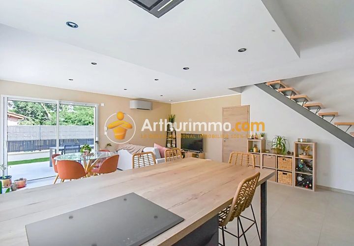 Villa i Bourgoin-Jallieu, Isere, Bourgoin-Jallieu - € 329.900 | Ref: 86643582 - foto 1