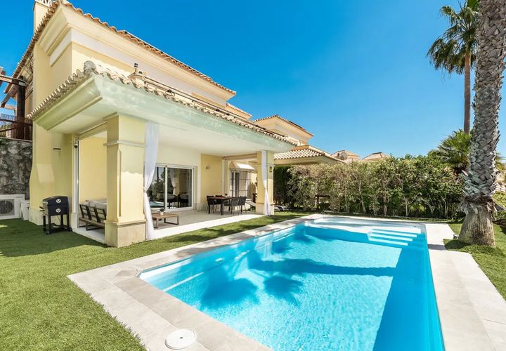 Villa a Marbella, Malaga, Marbella - € 1.495.000 | Ref: DA-RR2610-DM - foto 1