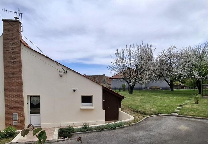 Villa a Carly, Pas-de-Calais, Carly - € 980/mes | Ref: 3575 - foto 1