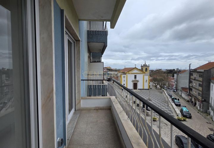 Lejlighed i Camarate, Lisbon, Camarate - € 380.000 | Ref: C0221-03877 - foto 1