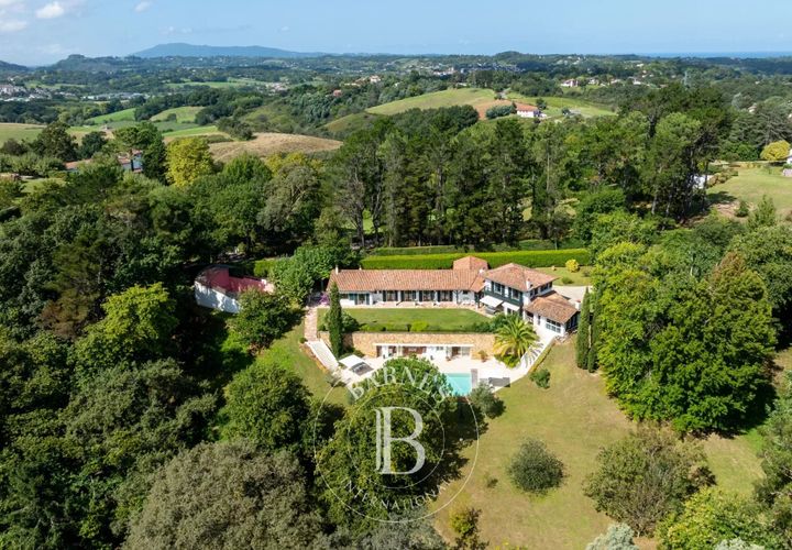 Villa a Ciboure, Pyrenees-Atlantiques, Ciboure - € 2.690.000 | Ref: M1750 - foto 1