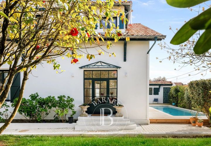 Villa a Biarritz, Pyrenees-Atlantiques, Biarritz - € 1.945.000 | Ref: M1838 - foto 1