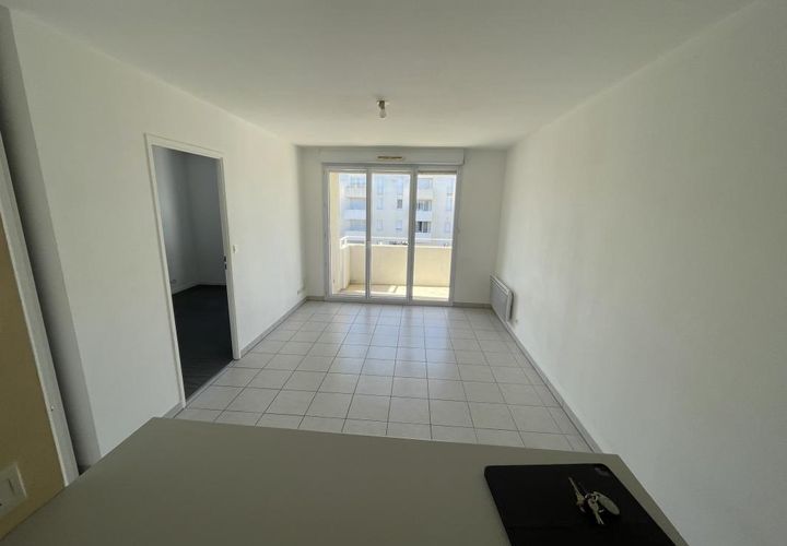 Lejlighed i Poitiers, Vienne, Poitiers - € 480/måned | Ref: COMT2F228POITIERS - foto 1
