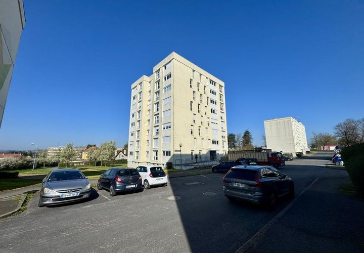 Apartament a Gueugnon, Saone-et-Loire, Gueugnon - € 601/mes | Ref: PARA230713062L - foto 1