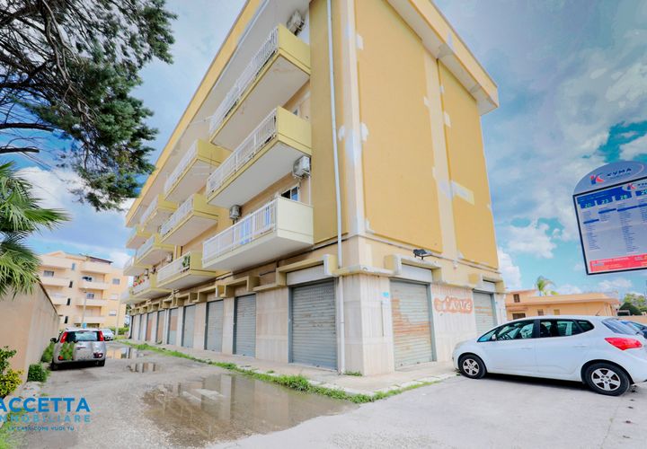 Erhvervsejendom i Taranto, Taranto, Taranto - € 310.000 | Ref: 310 - foto 1