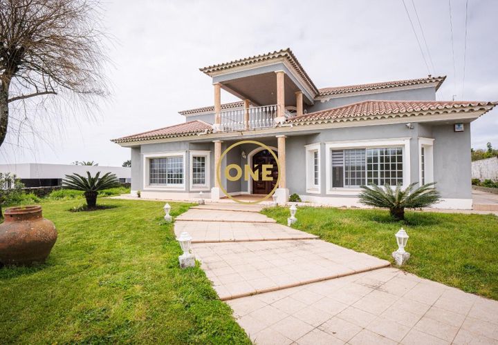 Byhus i Ponta Delgada, Sao Miguel, Ponta Delgada - € 875.000 | Ref: ONE401852-11 - foto 1
