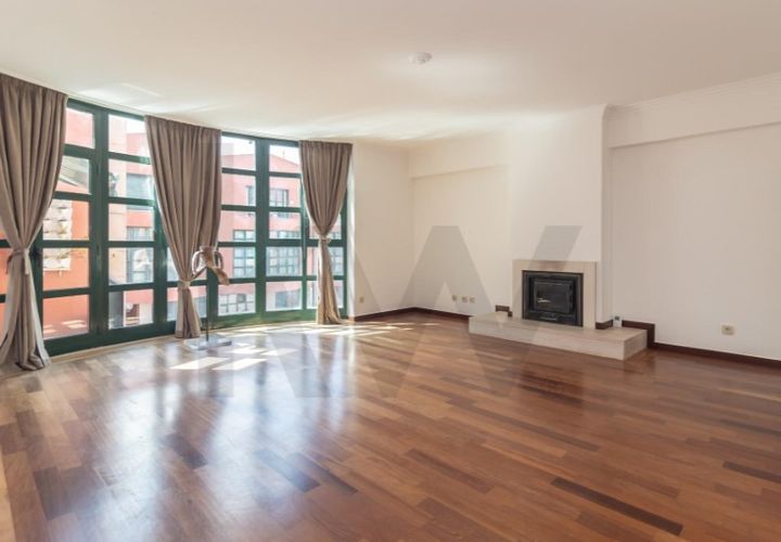 Villa a Lisbon, Lisbon, Lisbon - € 4.200/mes | Ref: KWPT-028581 - foto 1