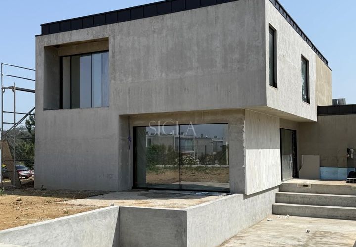 Villa i Serzedo, Porto, Serzedo - € 850.000 | Ref: 081A/26 - foto 1