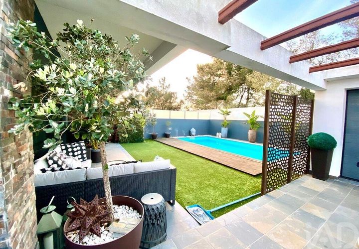 Rækkehus i Almada, Setubal, Almada - € 697.500 | Ref: 874625 - foto 1