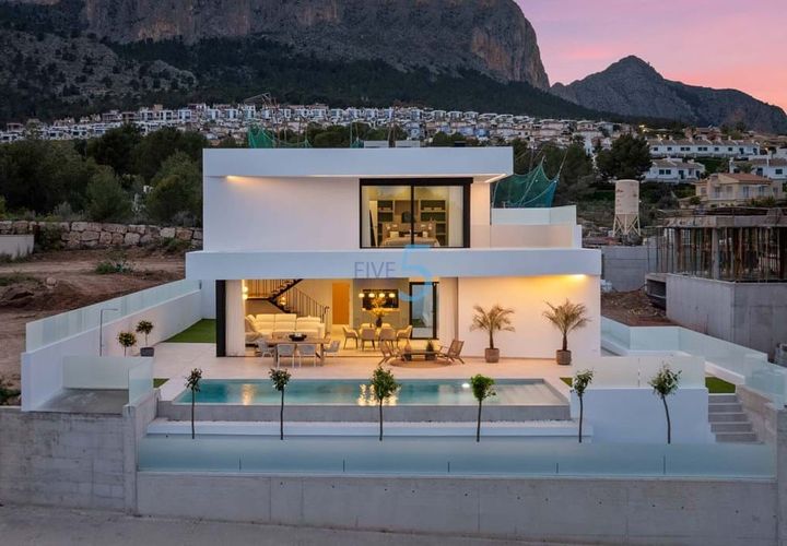 Villa en Polop, Alicante, Polop - € 755.000 | Ref: 19359115-03 - photo 1