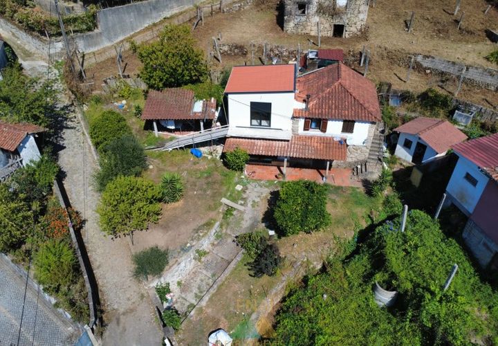 Villa i Amares, Braga, Amares - € 145.000 | Ref: AVV-002-028 - foto 1