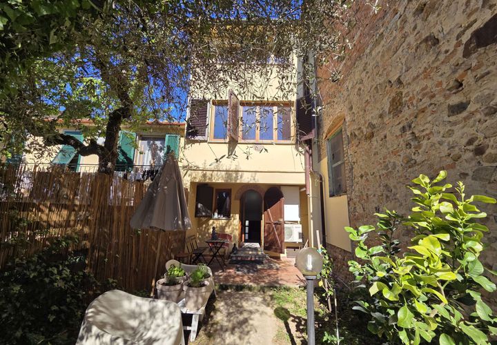 Villa i Lajatico, Pisa, Lajatico - € 370.000 | Ref: L-02-1058979 - foto 1