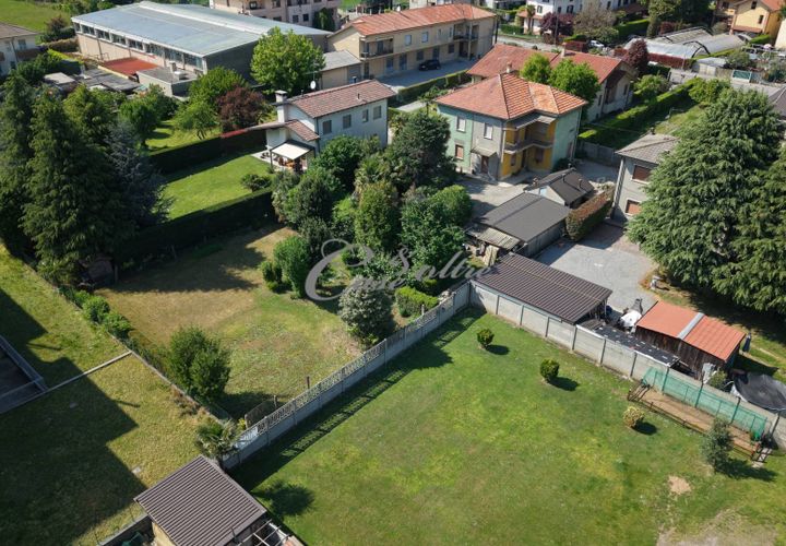 Villa i Mariano Comense, Como, Mariano Comense - € 335.000 | Ref: L776 - foto 1