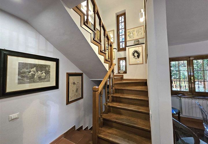 Villa i Massa, Massa and Carrara, Massa - € 795.000 | Ref: A10803RV2559079A-1070560 - foto 1