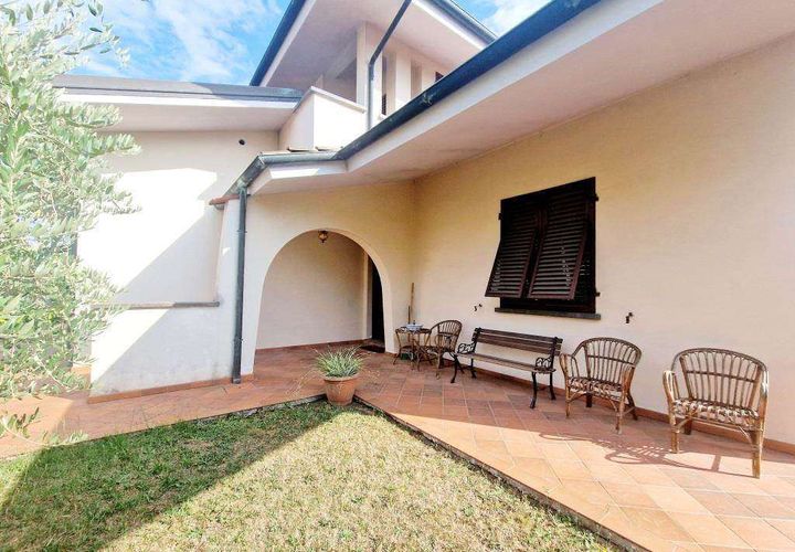 Villa i Montecarlo, Lucca, Montecarlo - € 360.000 | Ref: A6551RV2383179A-1071099 - foto 1