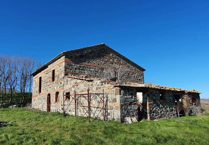 Farm hus i Radicofani, Siena, Radicofani - € 300.000 | Ref: A2617TA2086925A-1072430 - foto 1