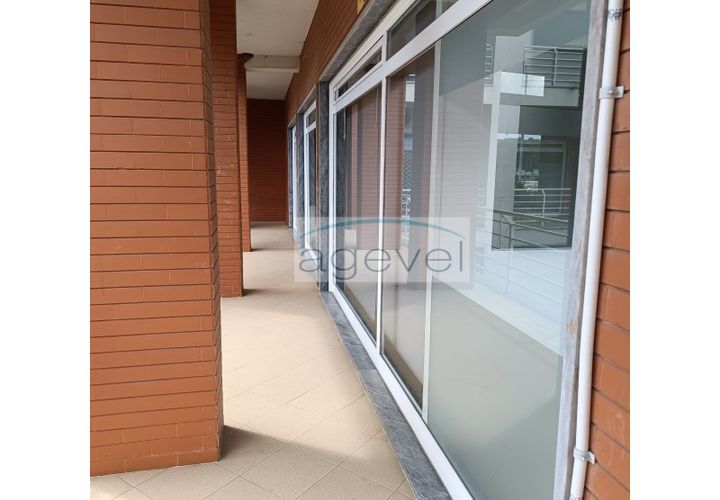Erhvervsejendom i Carnaxide, Lisbon, Carnaxide - € 190.000 | Ref: ag5468 - foto 1