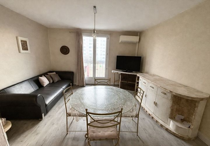 Lejlighed i Marseille, Bouches-du-Rhone, Marseille - € 145.000 | Ref: 12199DT912 - foto 1