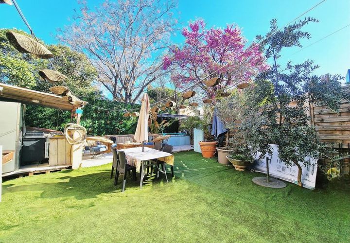 Villa i Marseille, Bouches-du-Rhone, Marseille - € 484.000 | Ref: 12198DU1330 - foto 1