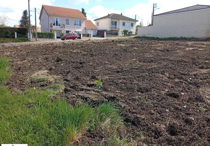 Tomt i Cusset, Allier, Cusset - € 85 000 | Ref: 202052 - foto 1