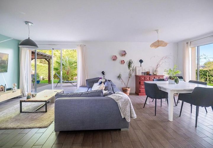 Villa a La Bazoge, Sarthe, La Bazoge - € 343.000 | Ref: 201656 - foto 1