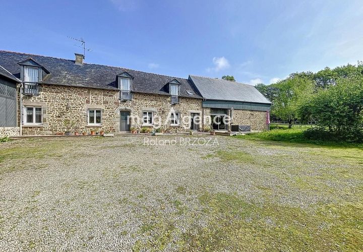 Propriedade comercial em Hédé-Bazouges, Ille-et-Vilaine, Hédé-Bazouges - € 1.040.000 | Ref: 186305 - foto 1