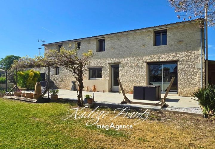 Villa a Nantille, Charente-Maritime, Nantille - € 315.000 | Ref: 201325 - foto 1