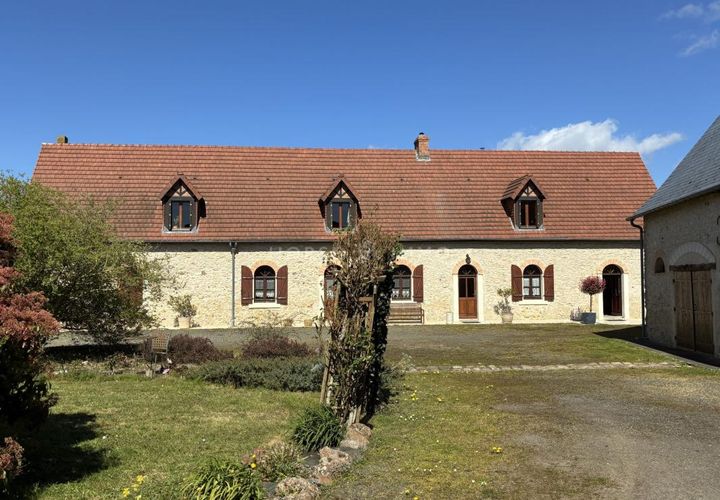 Landejendom i La Flèche, Sarthe, La Flèche - € 630.000 | Ref: 2793-ANG - foto 1