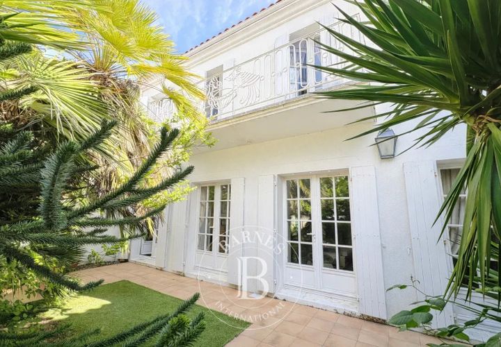 Villa i La Flotte, Charente-Maritime, La Flotte - € 1.312.500 | Ref: 86919505 - foto 1