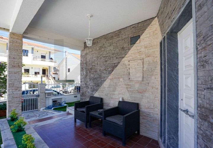 Villa i Corroios, Setubal, Corroios - € 690 000 | Ref: KWPT-029937 - foto 1