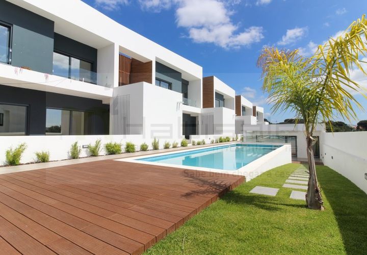 Villa i Loures, Lisbon, Loures - € 850.000 | Ref: D326 - foto 1