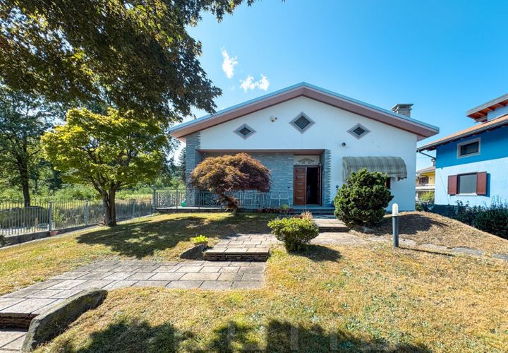 Villa i Gozzano, Novara, Gozzano - € 329.000 | Ref: 4-GOZRUG - foto 1