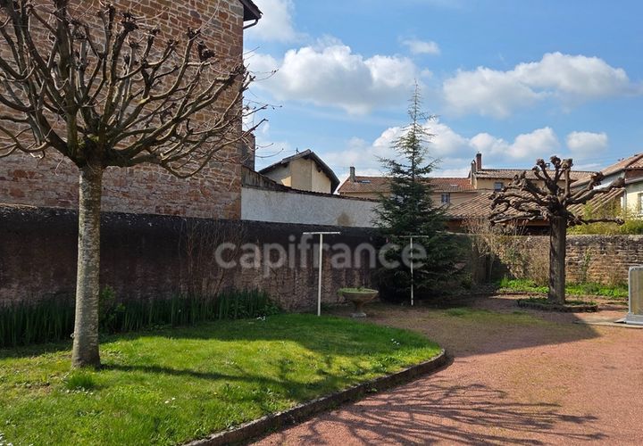 Villa i Macon, Saone-et-Loire, Macon - € 268.000 | Ref: 340930640372 - foto 1