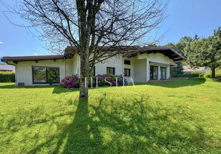 Villa i Annecy, Haute-Savoie, Annecy - € 960.000 | Ref: 85093132 - foto 1