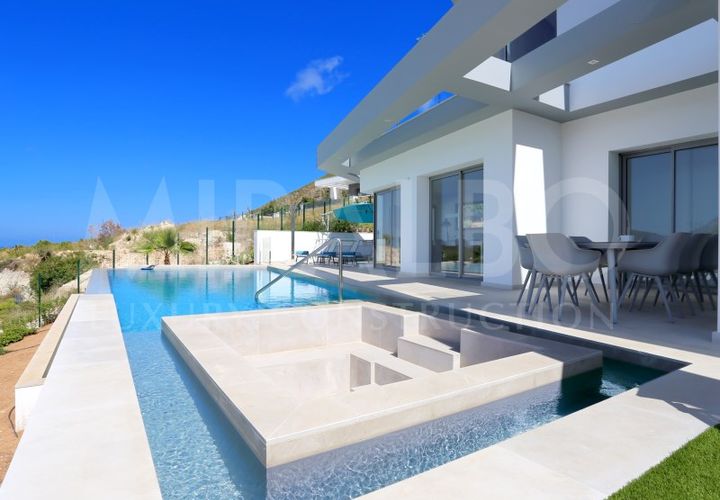 Villa a Cap Martin, Alicante, Cap Martin - € 1.100.000 | Ref: MRD5-0235 - foto 1